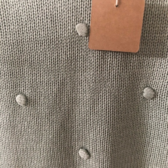 Knit creamy green tank top. Never warn - Picture 3 of 3